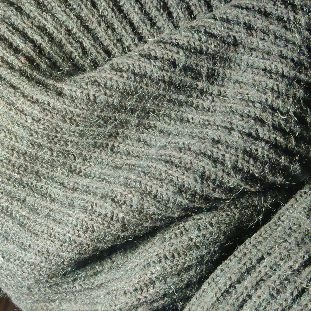 Sweater - Picture 2 of 3